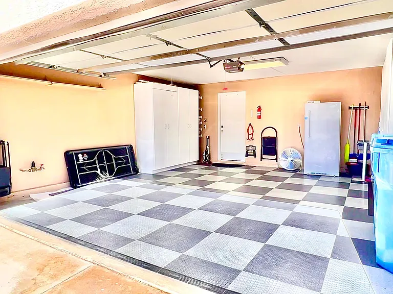 2742 Herron Hills St — Photo 32