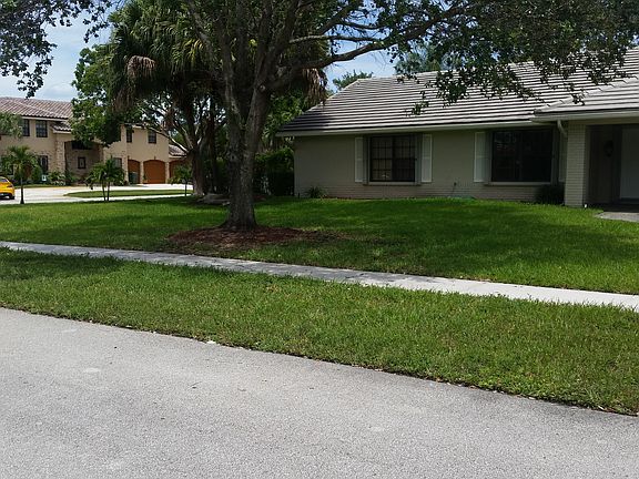 2nd image of 461 NW 194th Ave