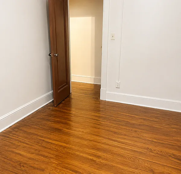 921 Park Ave #6 — Photo 9