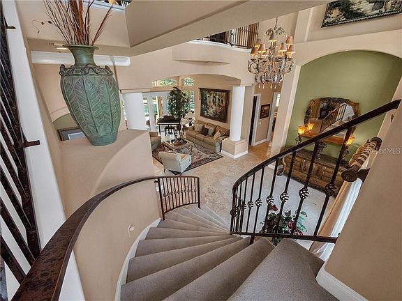 4th image of 898 Oak Park Dr