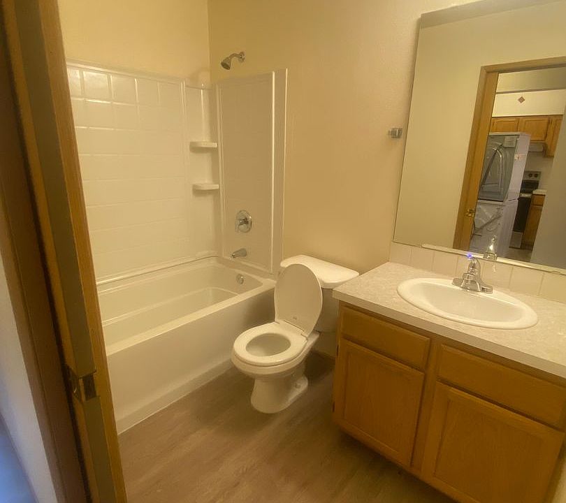 1st image of 1302 N 152nd St APT 3