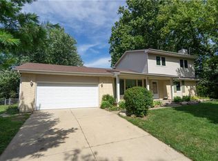 6790 NW 54th Ct, Johnston, IA 50131