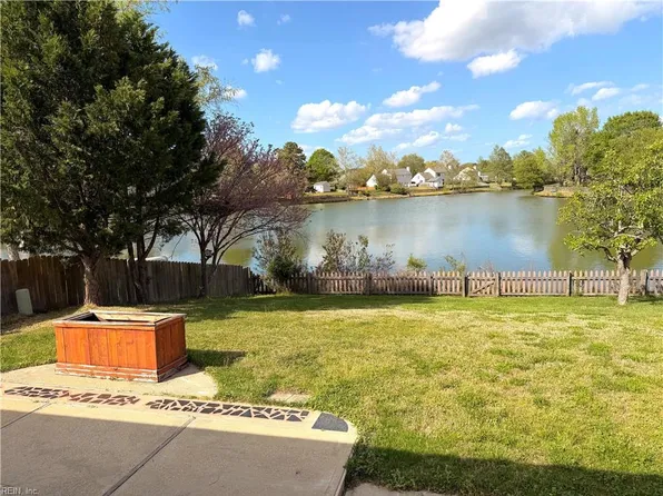 1232 Copper Stone Cir, Chesapeake, VA 23320