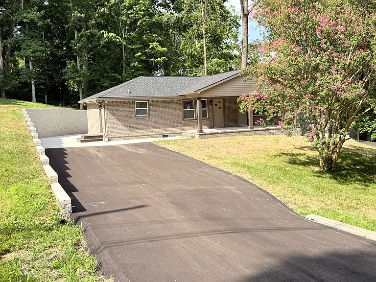 2416 Woodberry Dr #A — Photo 1