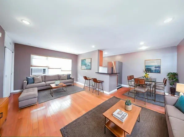 271 Bay 19th Street image 5 of 24