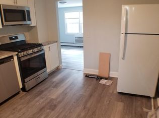 70 Metcalf Ave APT 3, North Providence, RI 02911