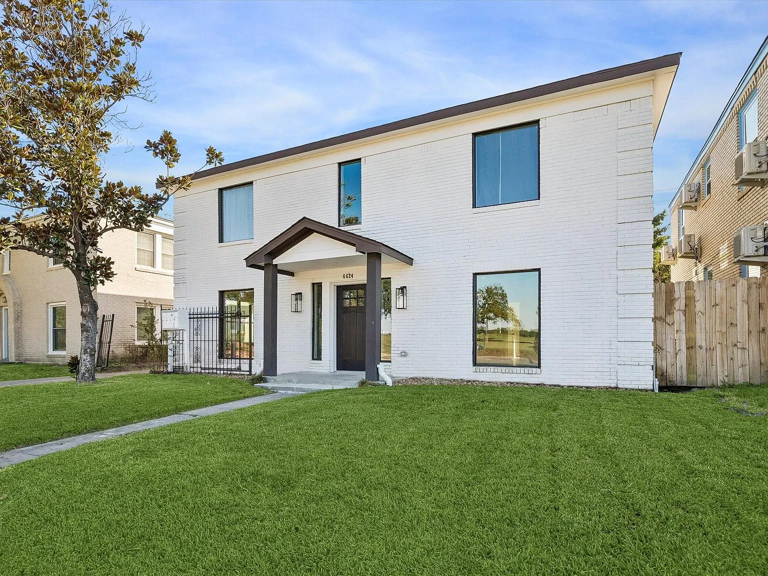 1 bed, 1.0 bath, 750 sqft, $1,550 — Photo 2