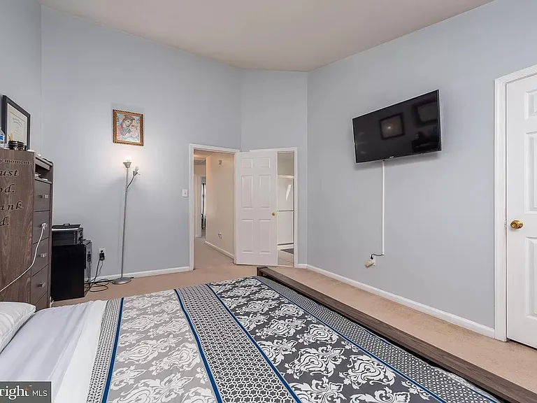 3906 Cotton Tree Ln — Photo 11