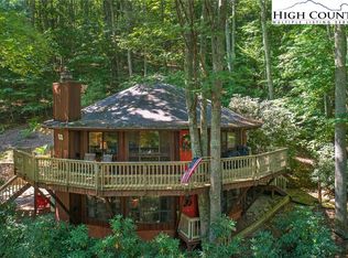 859 Hemlock Dr, Newland, NC 28657