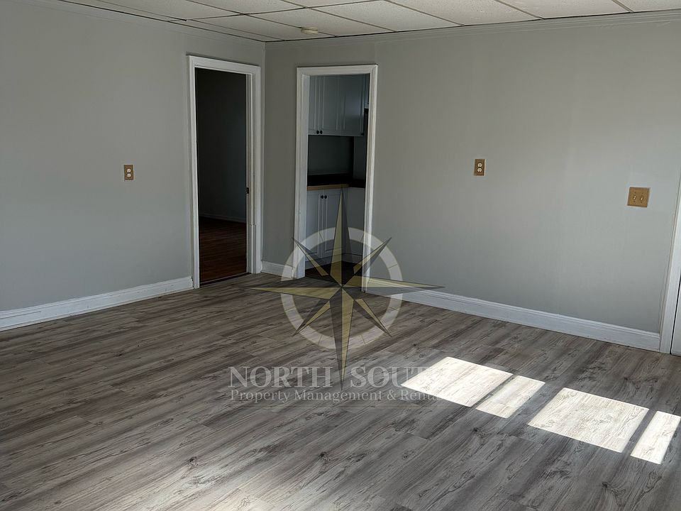1st image of 499 Lindsey St #3E