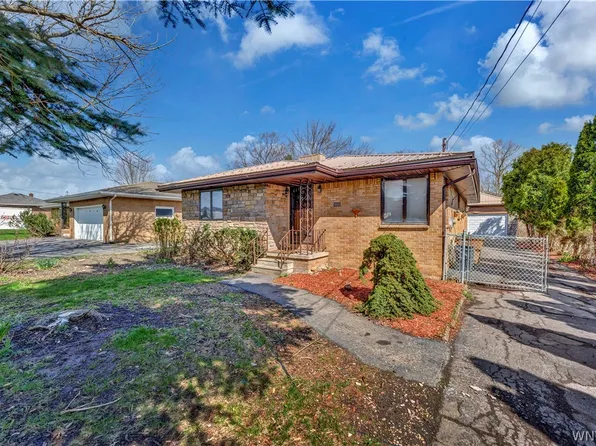 1018 French Rd, Cheektowaga, NY 14227