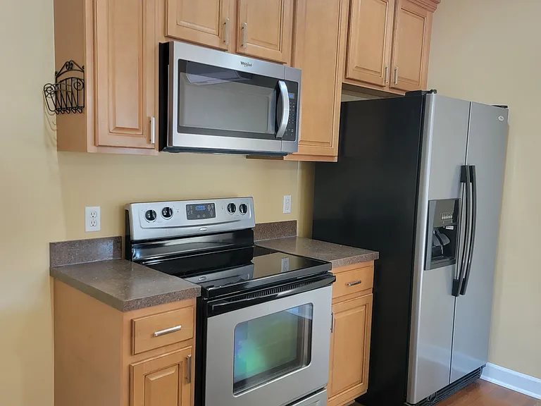 25 S Hanover St #5 — Photo 2
