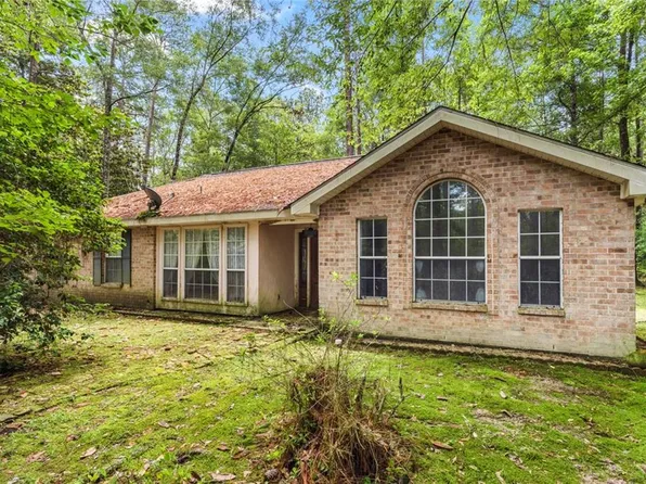 18416 Pellegrin Dr, Covington, LA 70435