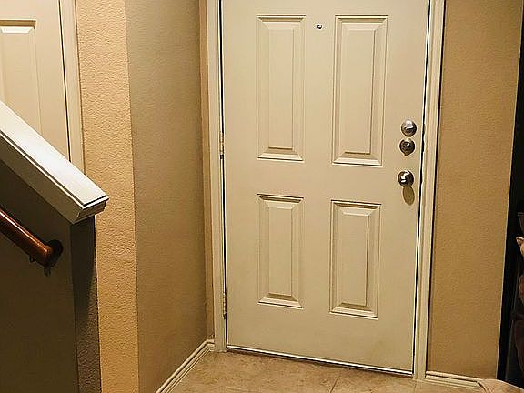 5th image of 2224 Stoneleigh Pl