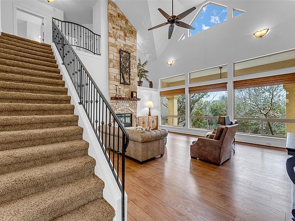 2nd image of 413 Rock House Dr