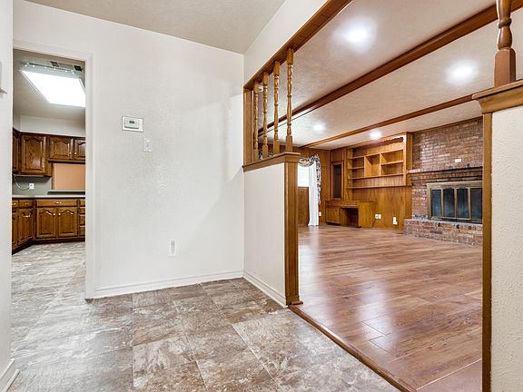5th image of 3036 Touraine Dr