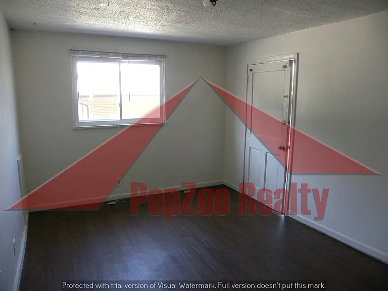 2310 Wayne Ave — Photo 6