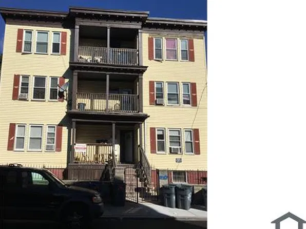 35 Mora St APT 1, Dorchester, MA 02124