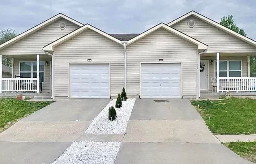 910912 Whitetail Ct, Junction City, KS 66441 MLS