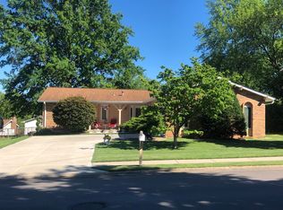 438 Nantucket Dr, Saint Charles, MO 63301