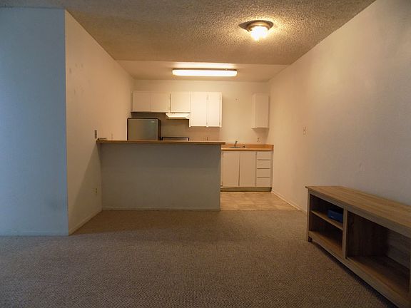 3rd image of 405 Piccadilly Pl APT 31
