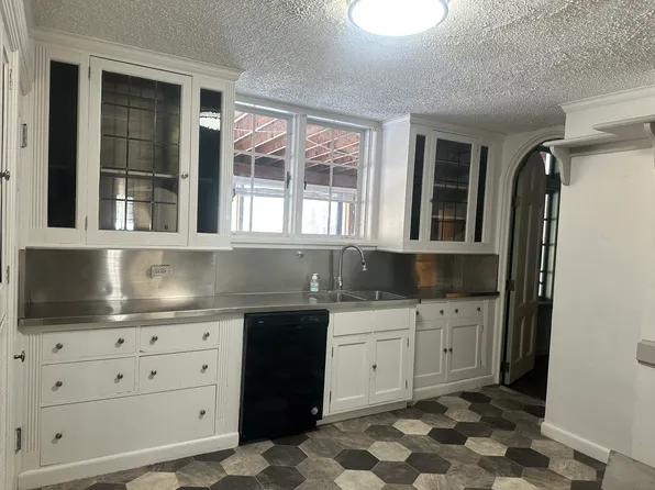 116 Congress St APT 12, Bradford, PA 16701