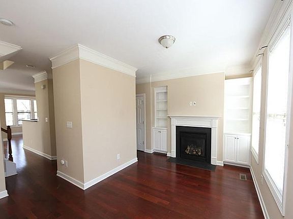 2nd image of 420 Panorama Park Pl