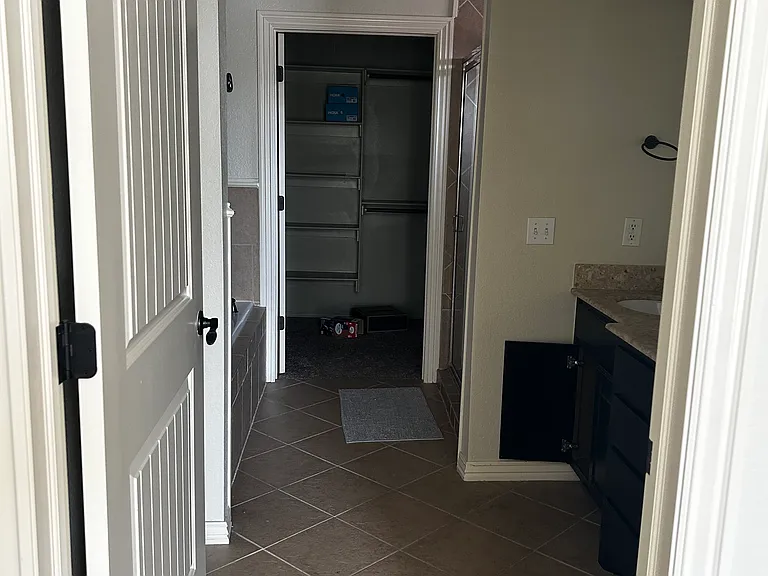533 Rupple Rd — Photo 12