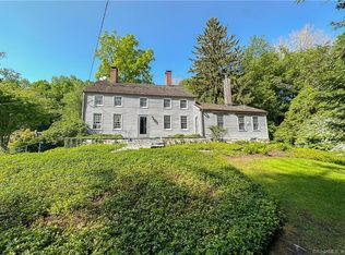 40 Walnut Hill Rd, Bethel, CT 06801