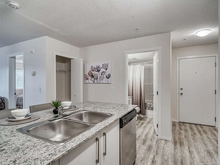 73 Skyview Point Cres NE — Photo 56
