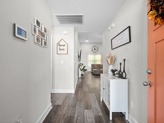 2nd image of 508 Kinslow Ln