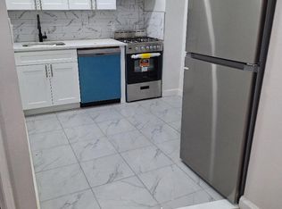 25-33 23rd St #1D, Astoria, NY 11102