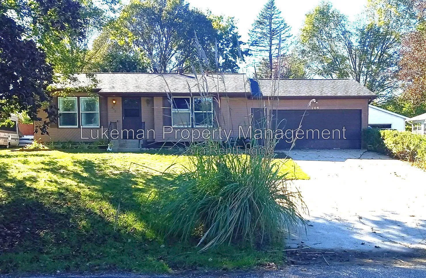 3 bed, 2.0 bath, $2,000 — Photo 1