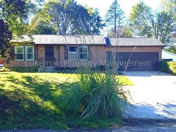 205 Glenview Dr, Paw Paw, MI 49079