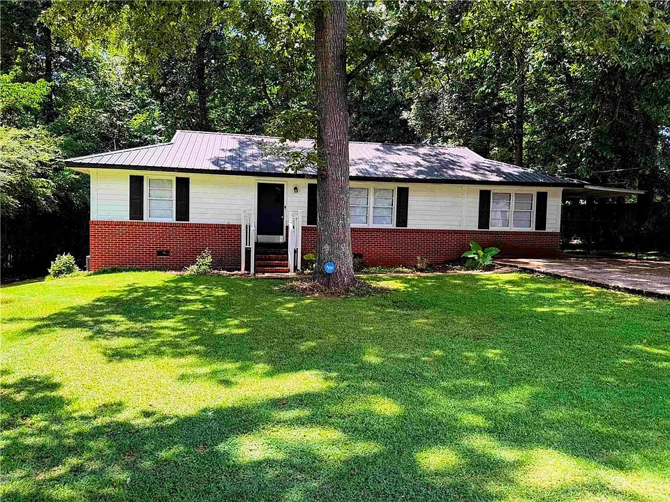 105 Dogwood Dr