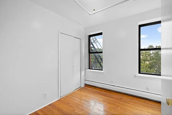 Rented by Living New York | media 10