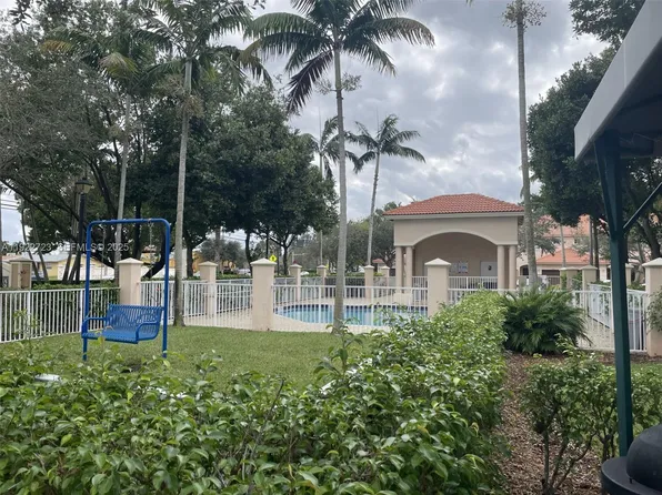 8831 S Isles Cir #8831, Fort Lauderdale, FL 33321