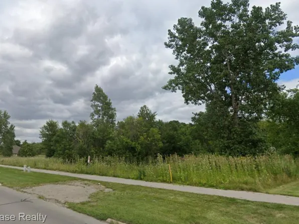19345 Allen Rd, Trenton, MI 48183