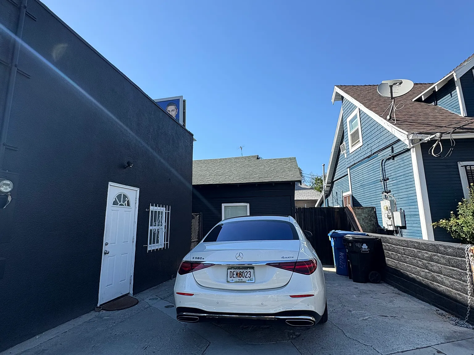 3 bed, 1100 sqft, $3,500 — Photo 3