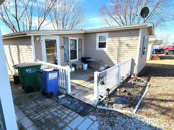 409 W 17th Ave, Indianola, IA 50125