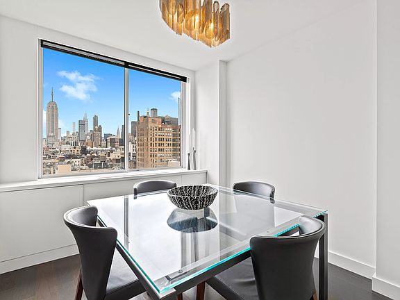 5th image of 22 W 15th St APT 22B