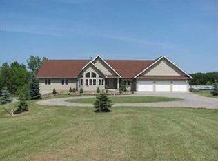 5025 Baer Rd, Sanborn, NY 14132