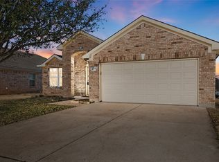 609 Soledad St, Arlington, TX 76002