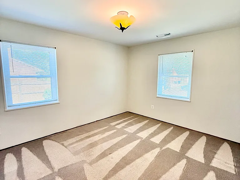 6219 Yellowstone Dr — Photo 21