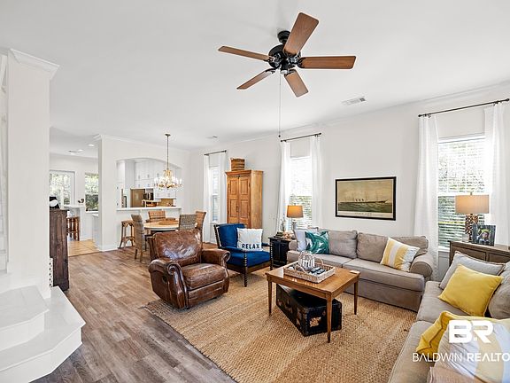 3rd image of 9328 Lorrain Ct