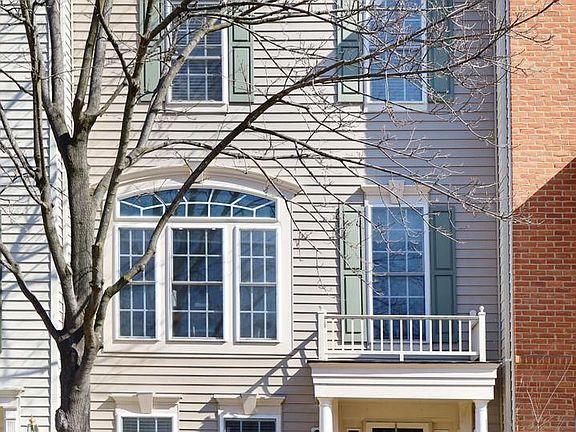 2nd image of 12402 Cedar Lakes Dr