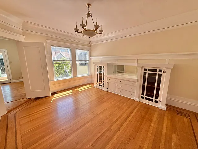 458 21st Ave — Photo 3
