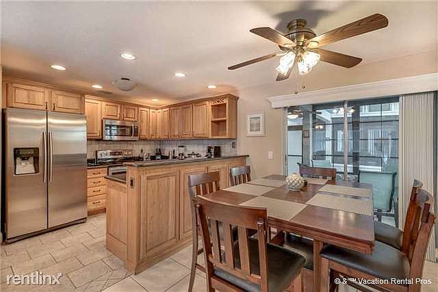 Cozy Family Dining Area