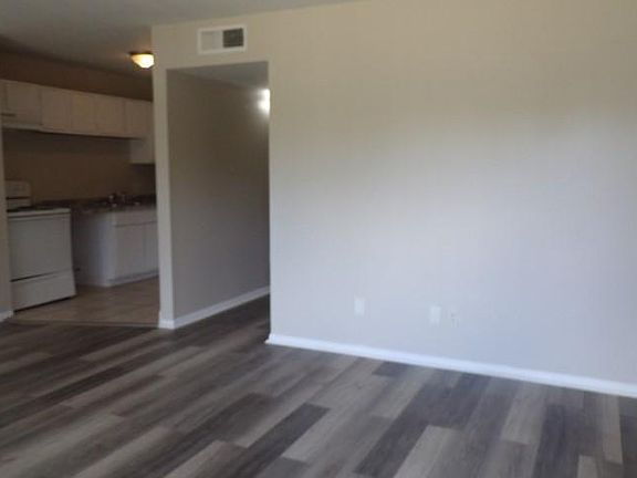 3rd image of 1200 Mission Park Dr