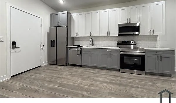 2105 Germantown Ave #2 — Photo 6